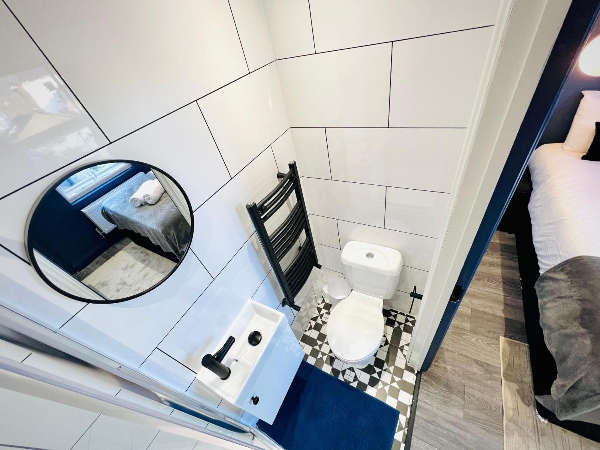 London 61 Central Studio, Ideal For Tourists High Recommend!!! Bagian luar foto
