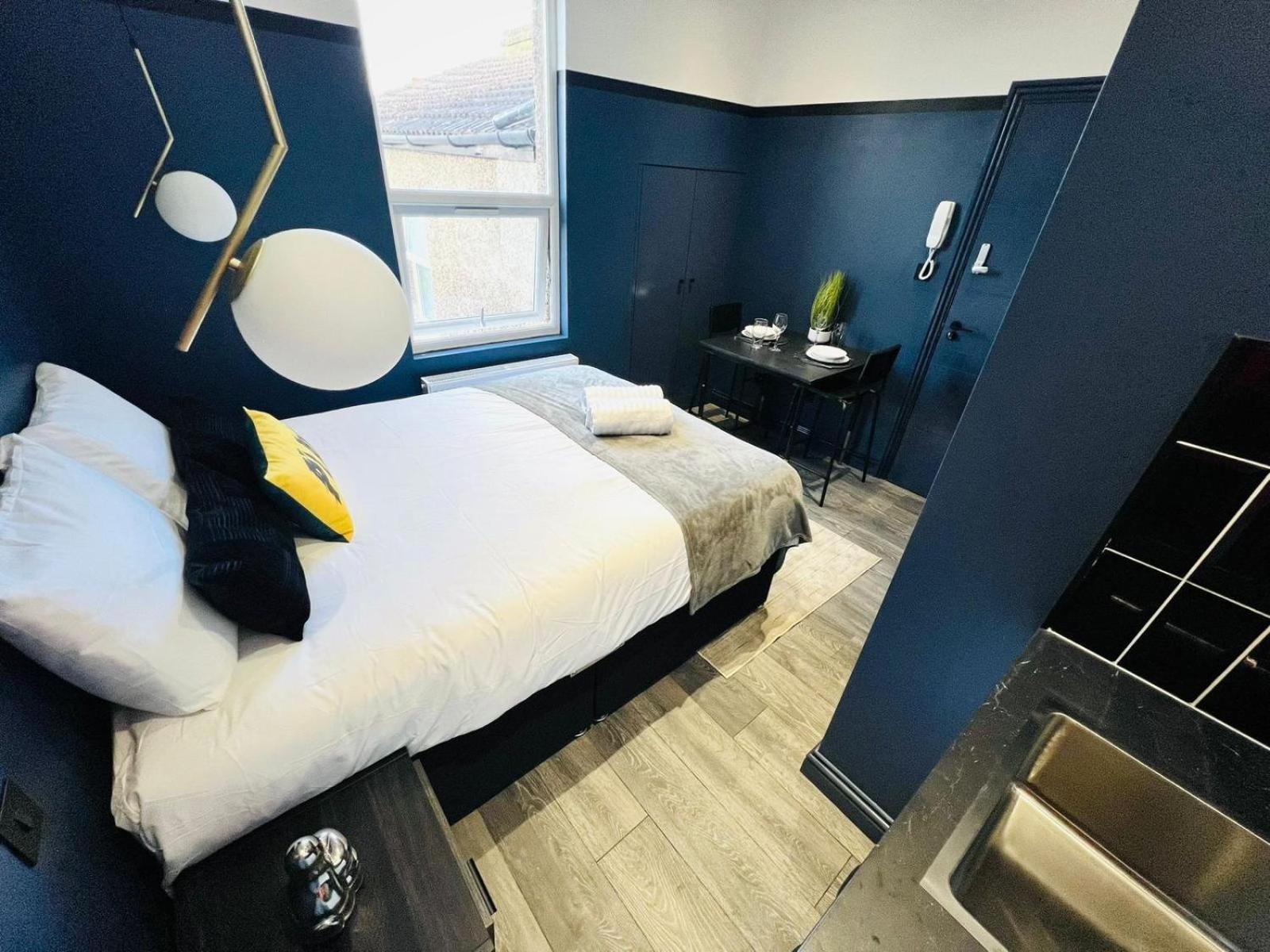 London 61 Central Studio, Ideal For Tourists High Recommend!!! Bagian luar foto